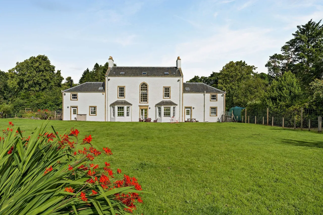 Hartwood House, West Calder, EH55, photo 28