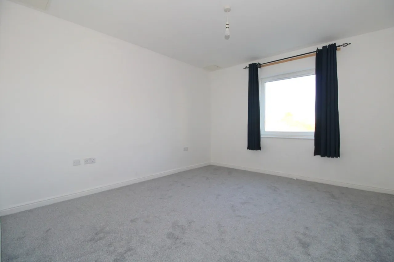 Wooldridge Close, Feltham, TW14, photo 4