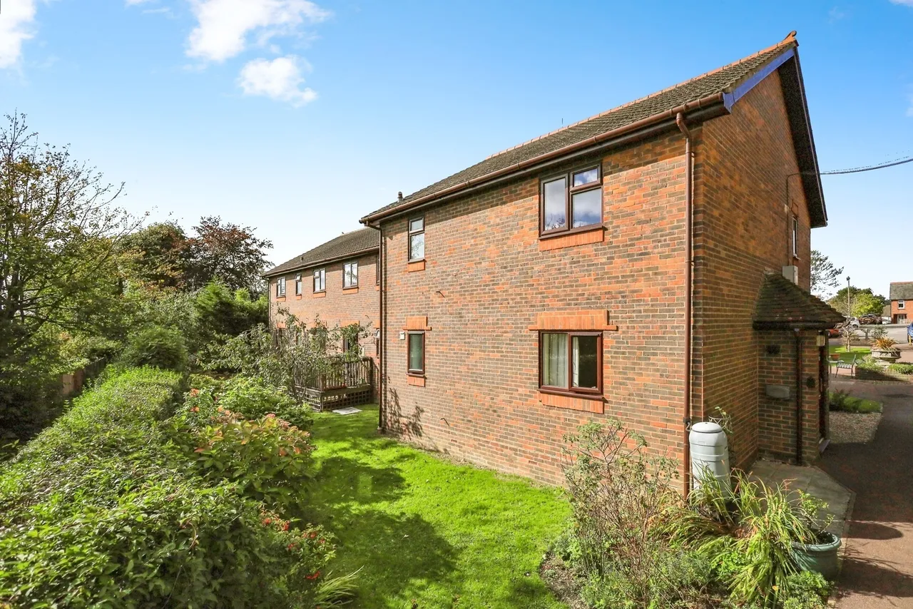 Alexandra Road, Heathfield, TN21, photo 4