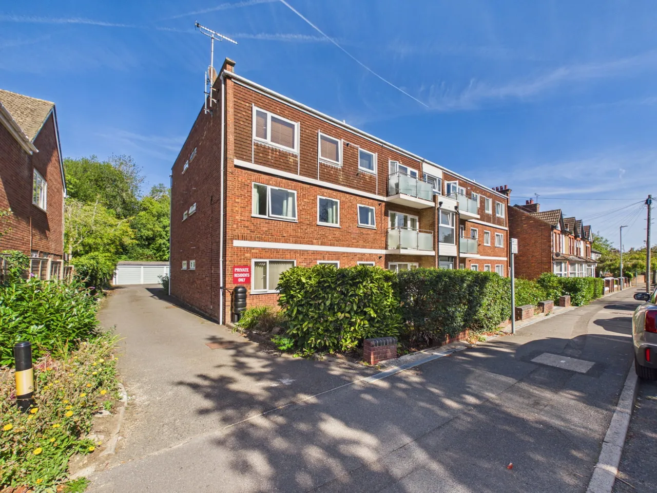 2 bed flat for sale, Lower Queens Road, Ashford, TN24
