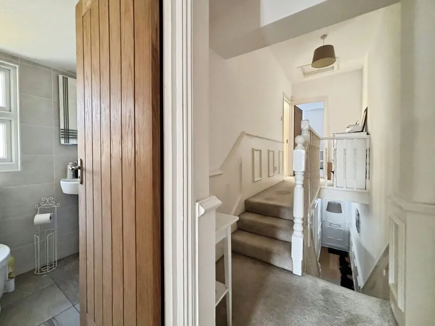 Elizabeth Road, London, E6, photo 11