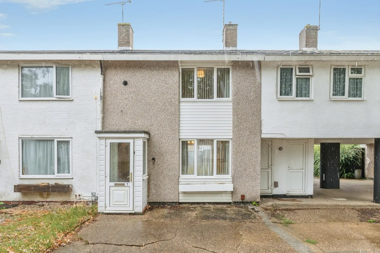 2 bed house for sale — Gay Links, BASILDON, Essex, SS14