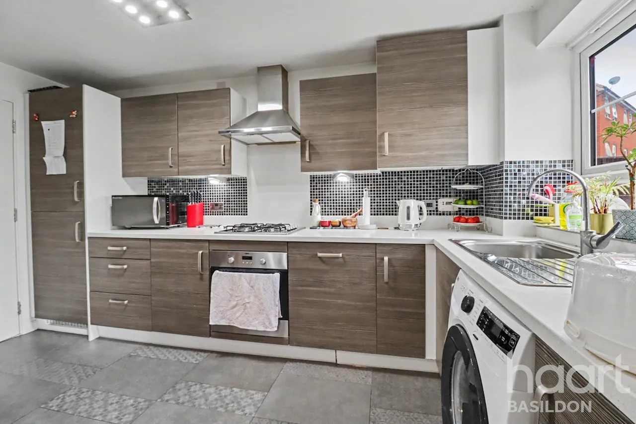 Broadhurst Place, Basildon, SS14, photo 8