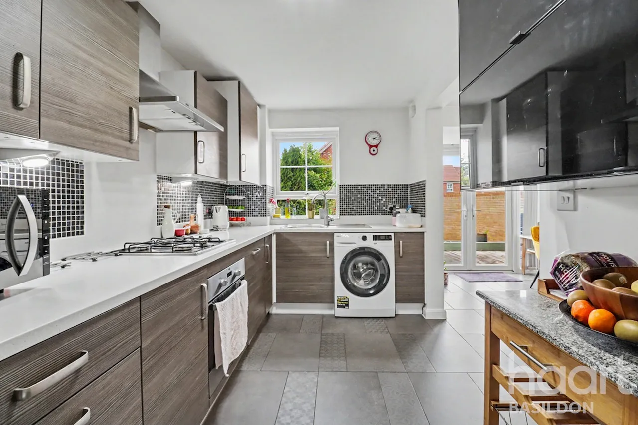 Broadhurst Place, Basildon, SS14, photo 2