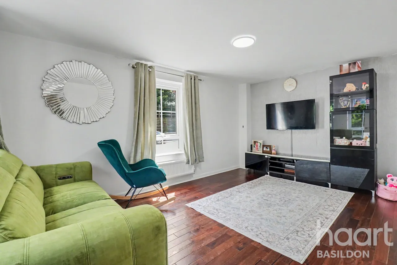 Broadhurst Place, Basildon, SS14, photo 5