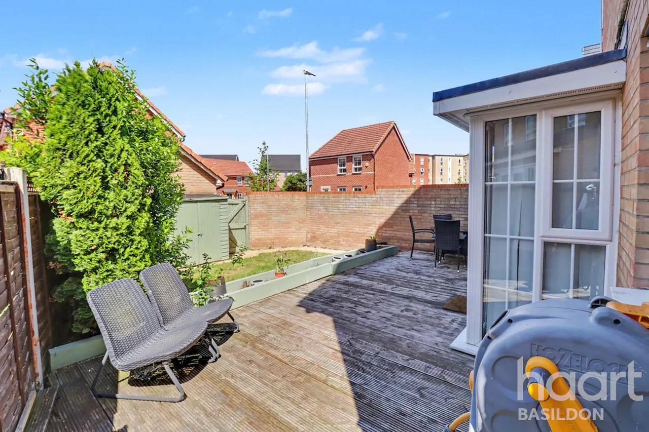Broadhurst Place, Basildon, SS14, photo 26