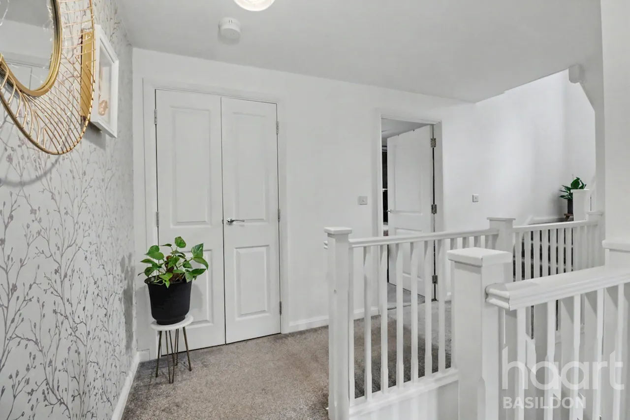 Broadhurst Place, Basildon, SS14, photo 16