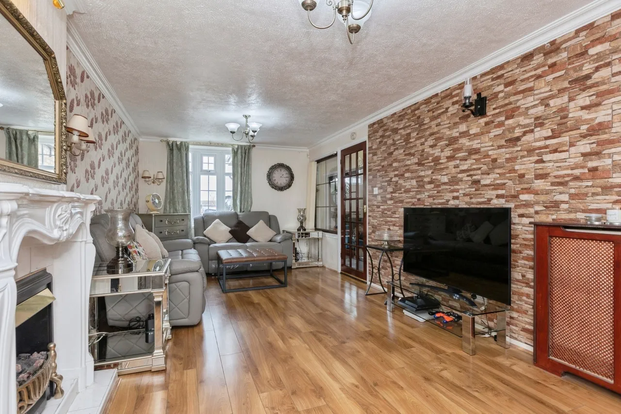 Holkham Avenue, Leicester, LE4, photo 9