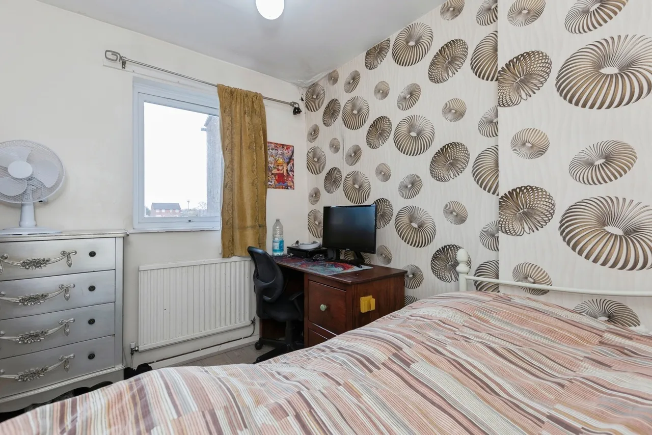 Holkham Avenue, Leicester, LE4, photo 17
