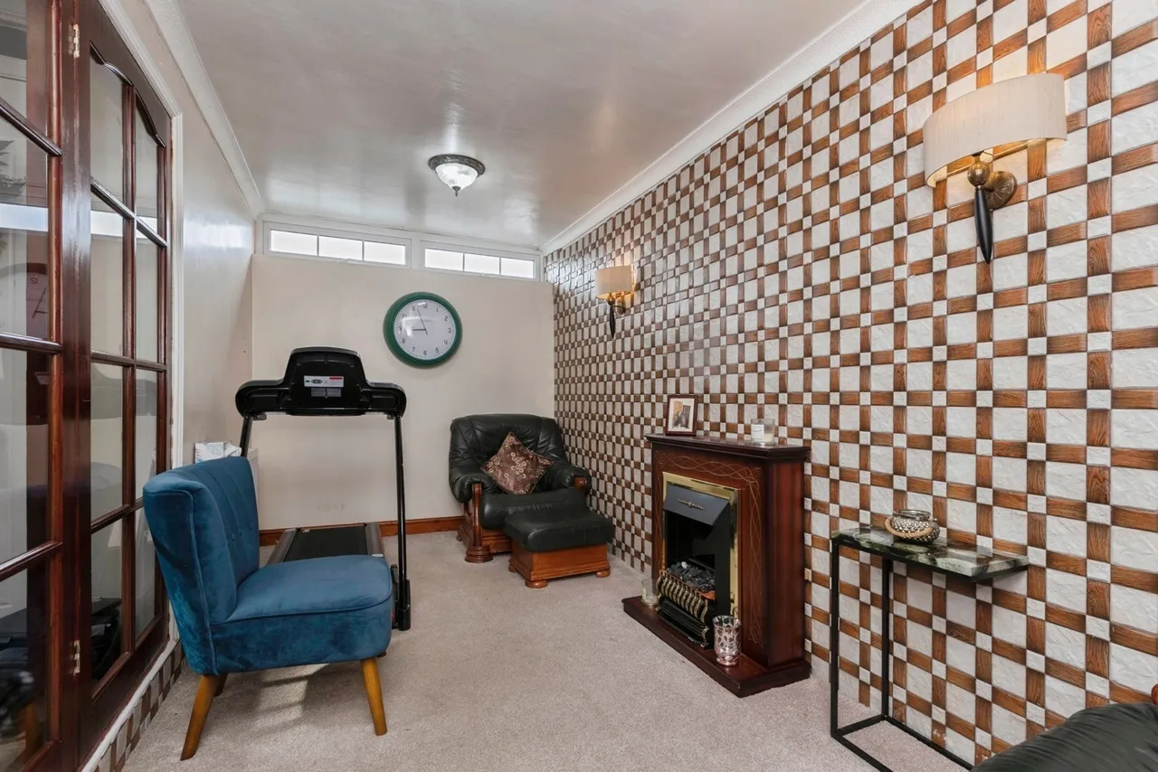 Holkham Avenue, Leicester, LE4, photo 11