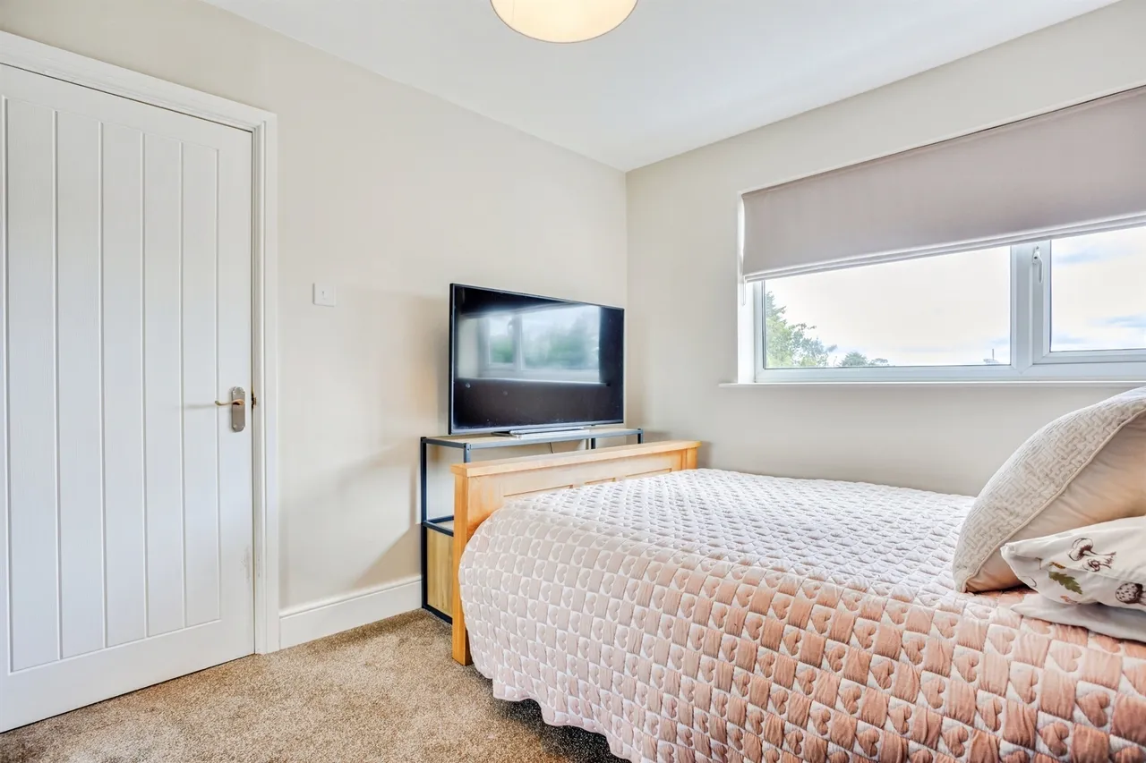 Newton Drive, Wakefield, photo 12