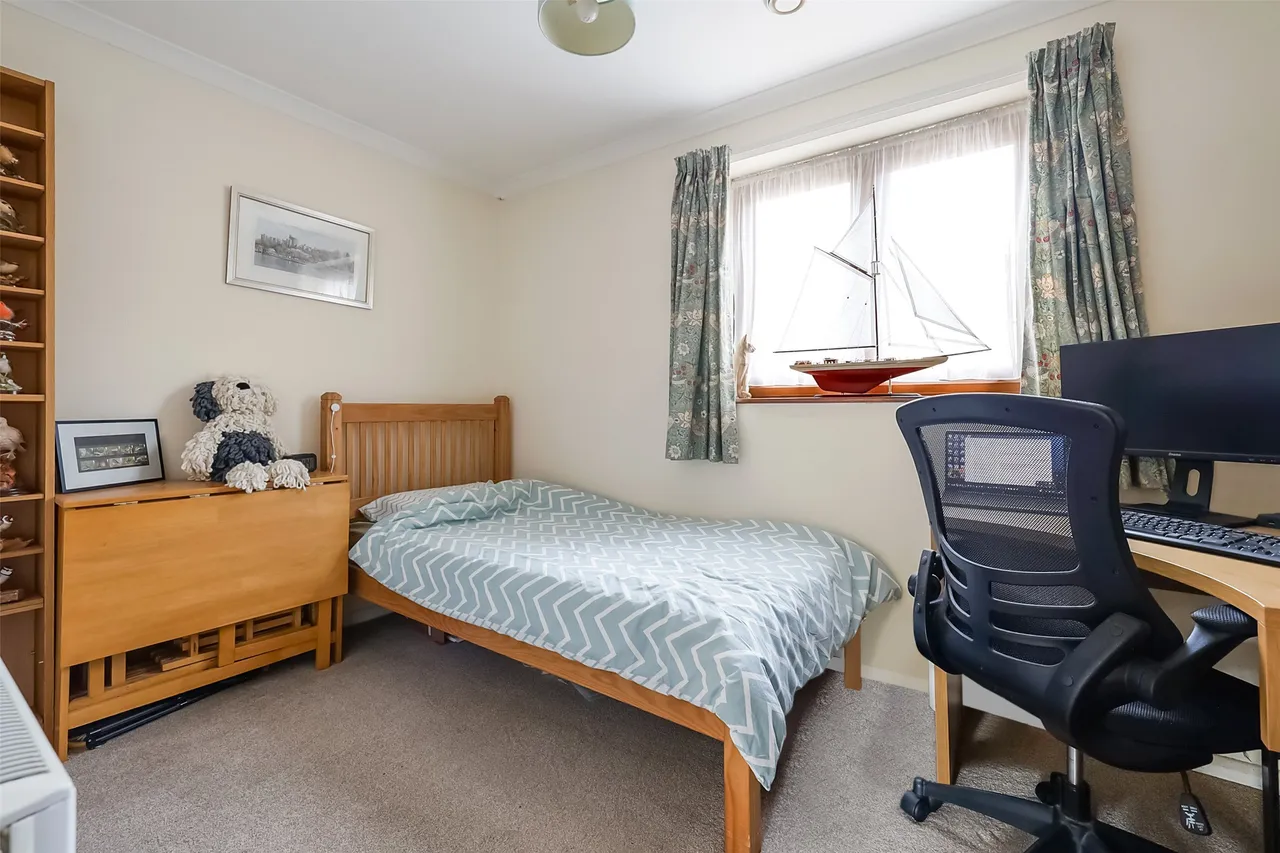 Warwick Road, Holmwood, RH5, photo 7