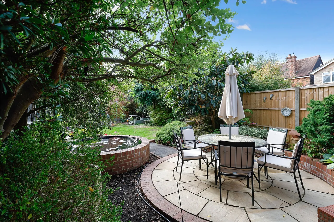 Warwick Road, Holmwood, RH5, photo 14