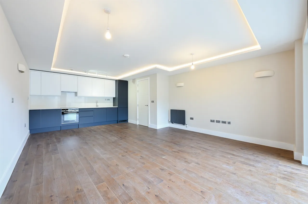 Shepherds Bush Road, London, W6, photo 11