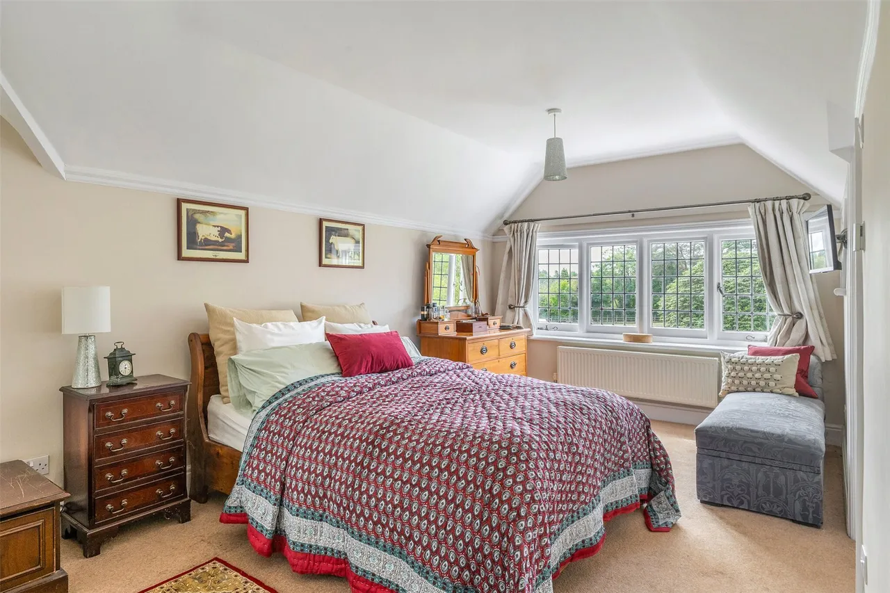 Bank, Lyndhurst, SO43, photo 12
