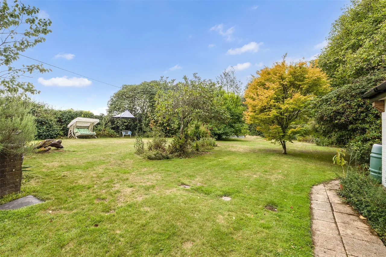 Bank, Lyndhurst, SO43, photo 21