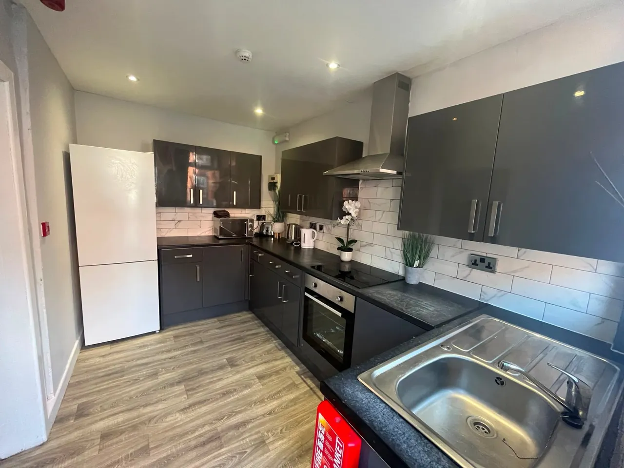 Estcourt Avenue, Headingley, LS6, photo 14