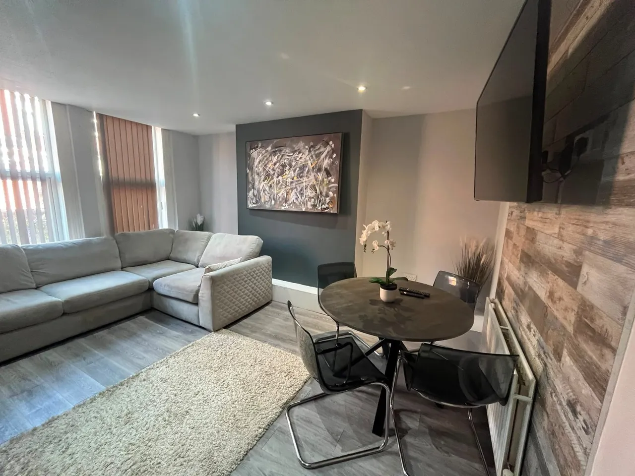 5 bed house to rent, Estcourt Avenue, Headingley, LS6