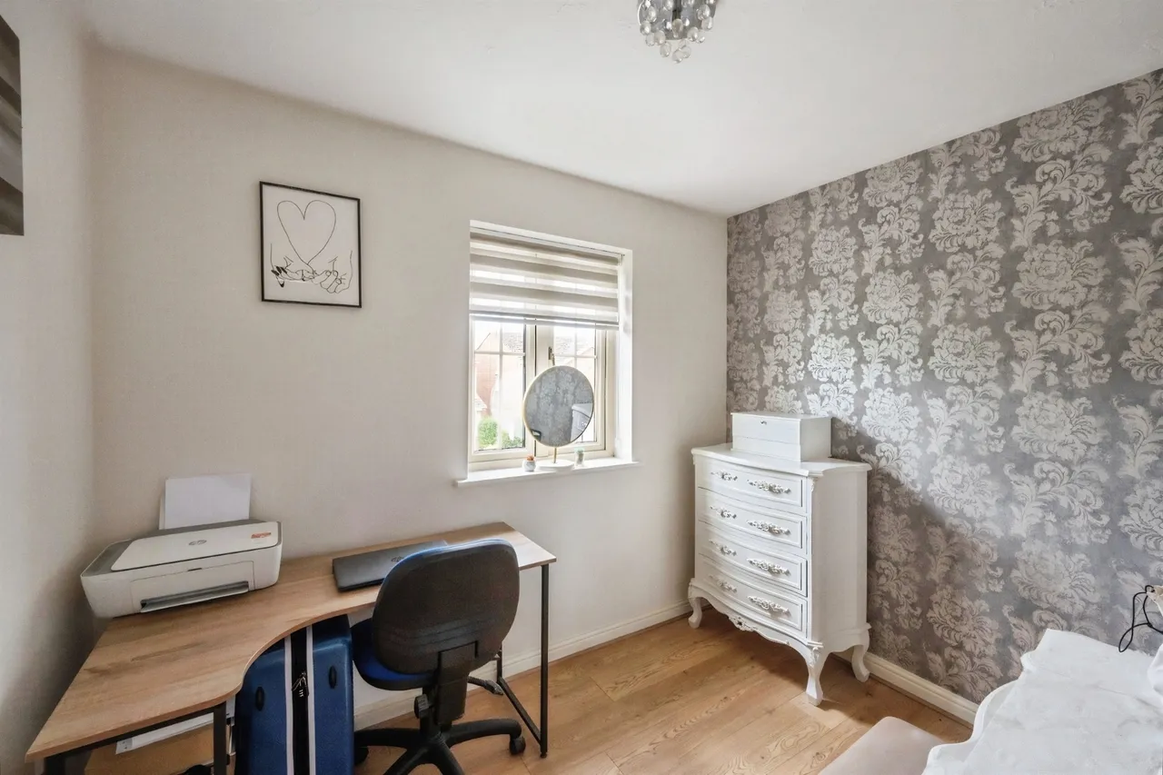Elm Close, Rossington, DN11, photo 15
