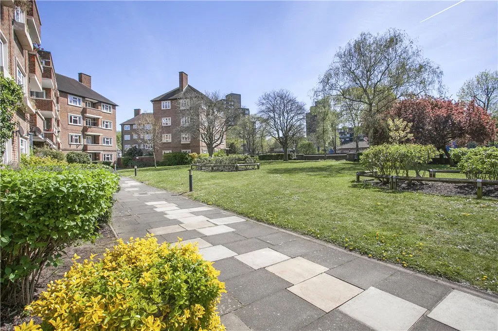 The Willoughbys, East Sheen, SW14, photo 8