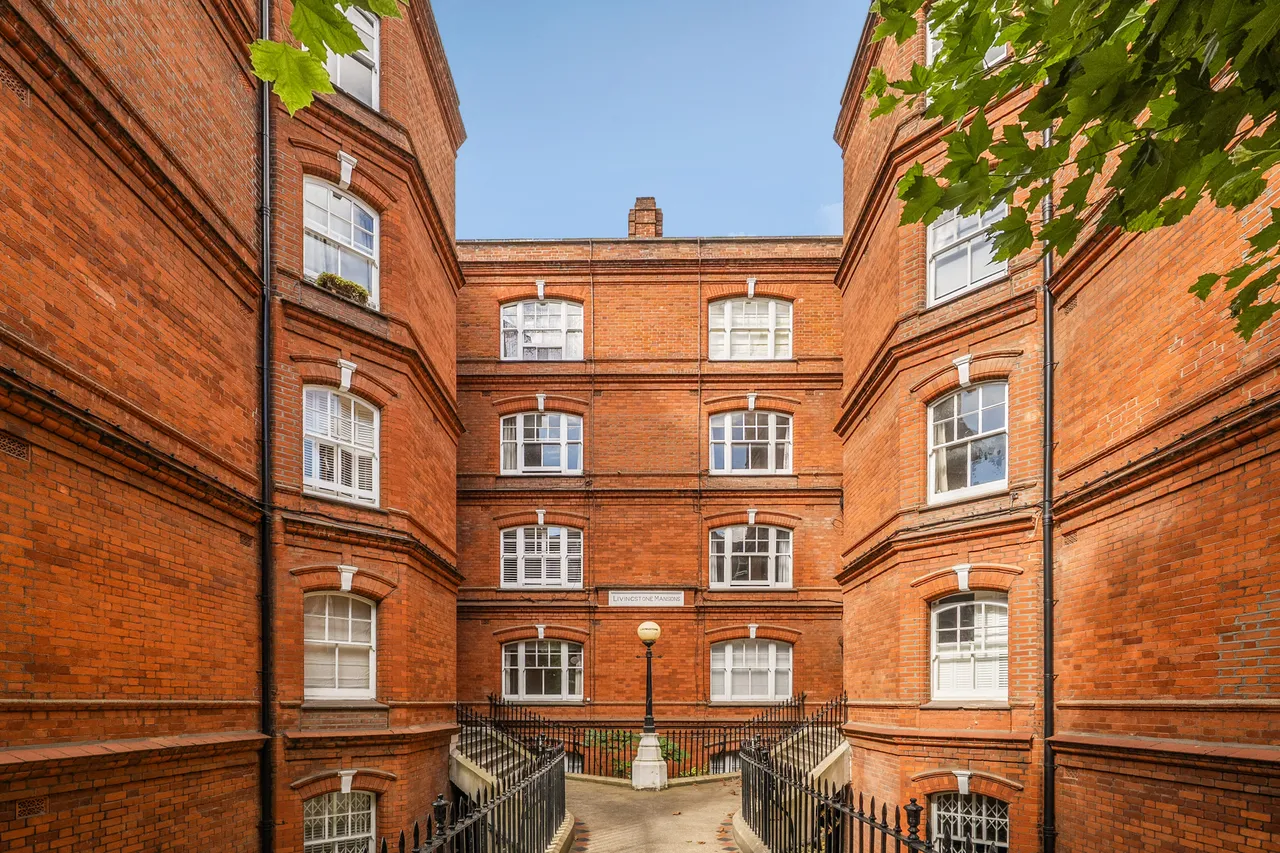 13 Livingstone Mansions, Queens Club Gardens, London, photo 12