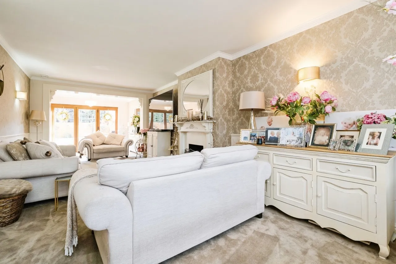 Lambourne Road, Chigwell, IG7, photo 10