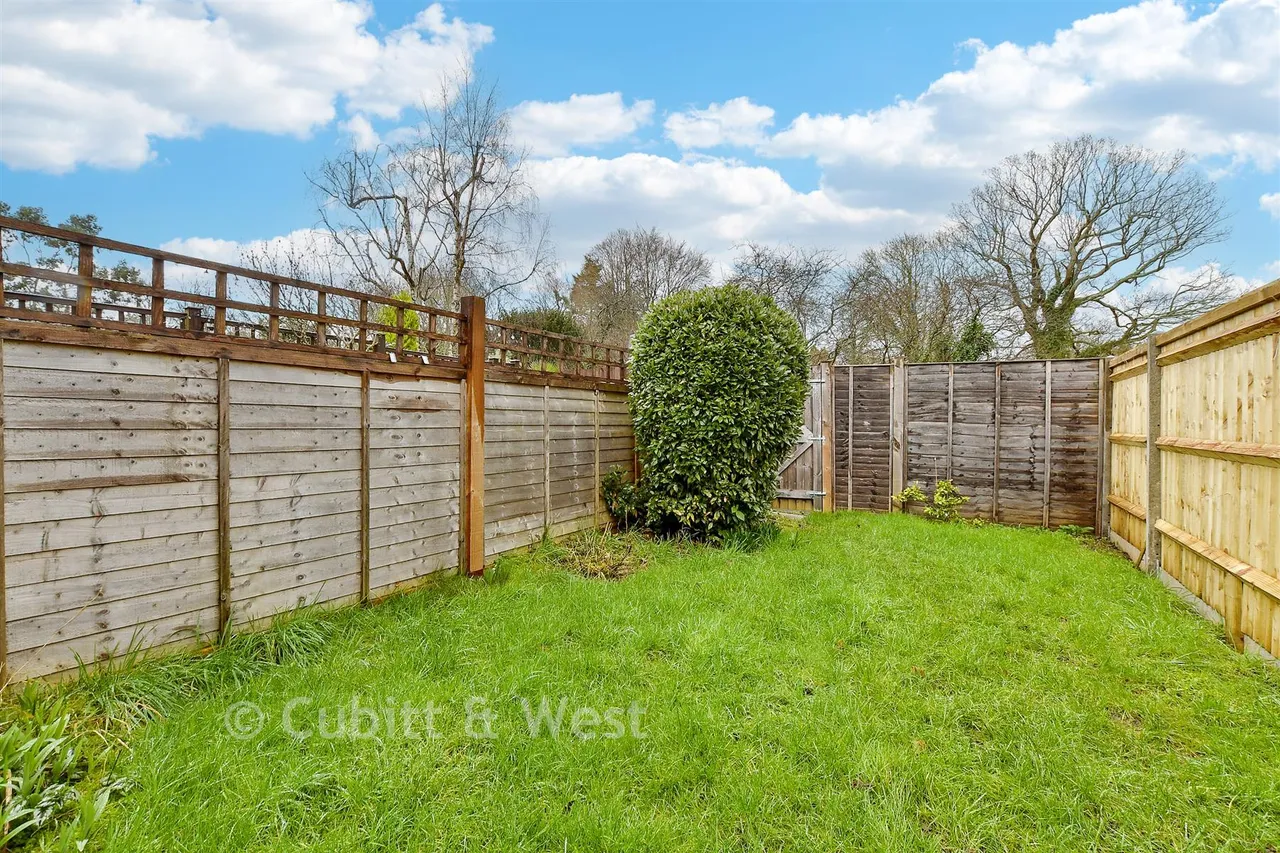 Walton On The Hill, Walton-On-The-Hill, KT20, photo 15