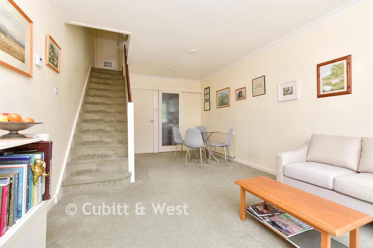 Walton On The Hill, Walton-On-The-Hill, KT20, photo 6