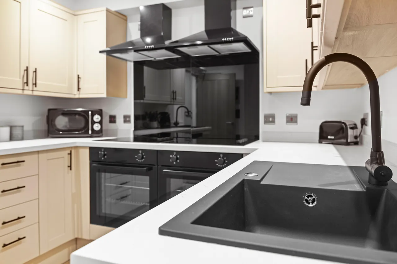 Room 1, Bennett Street NG10 4RA, photo 9