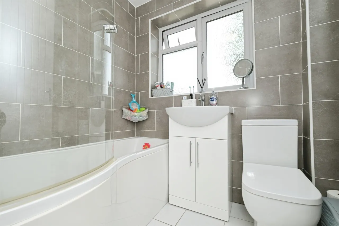 Arundel Drive, Spondon, DE21, photo 11