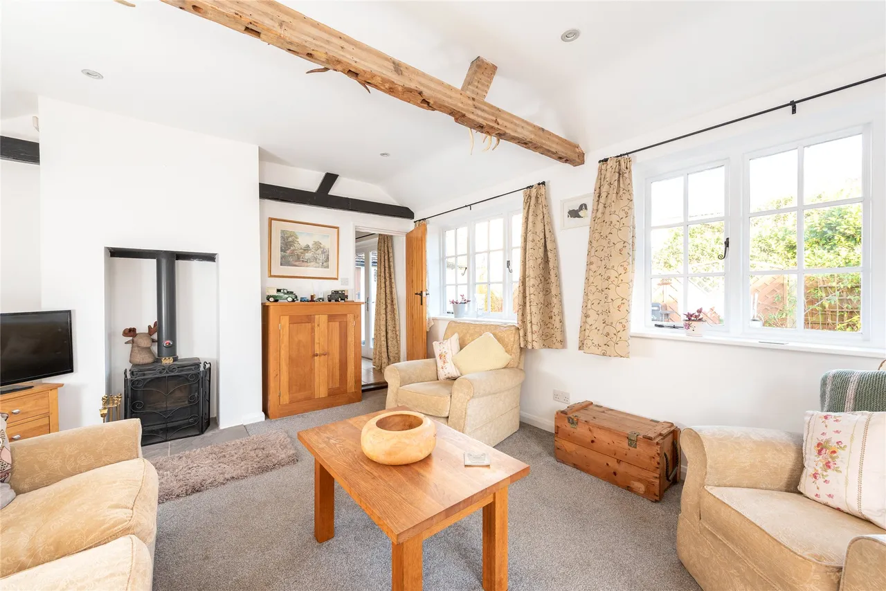 High Street, Walkern, SG2, photo 7