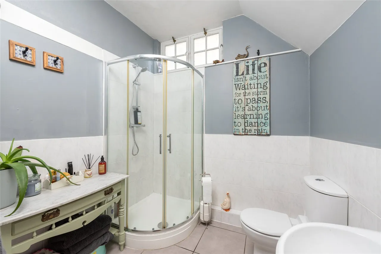 High Street, Walkern, SG2, photo 12