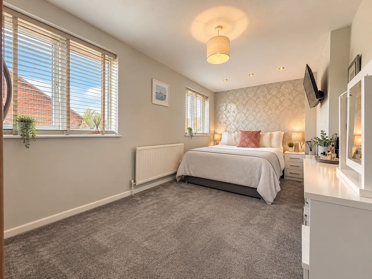 Sellers Grange, Orton Goldhay, PE2, photo 6