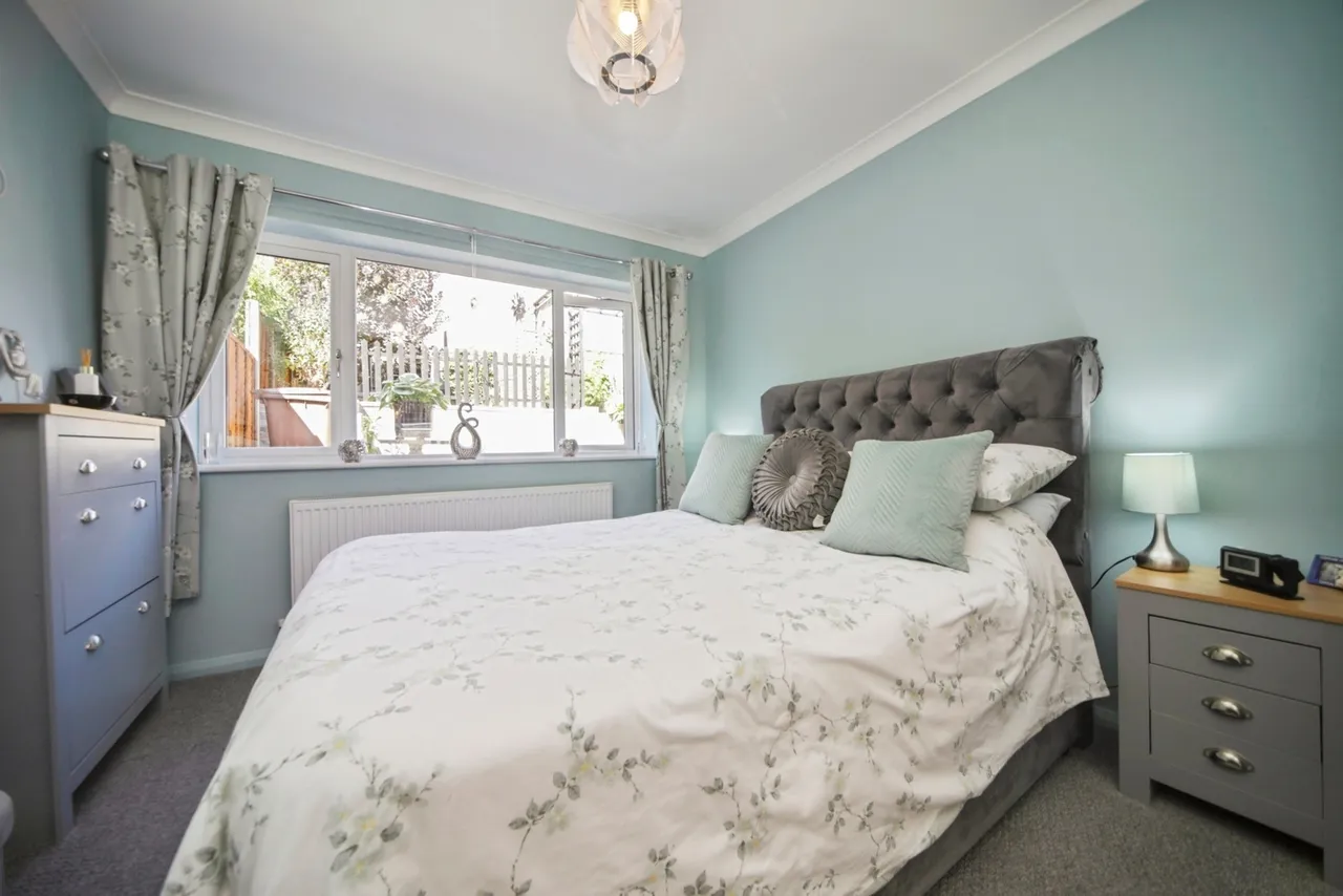 Millfield Avenue, STOWMARKET, Suffolk, IP14, photo 9