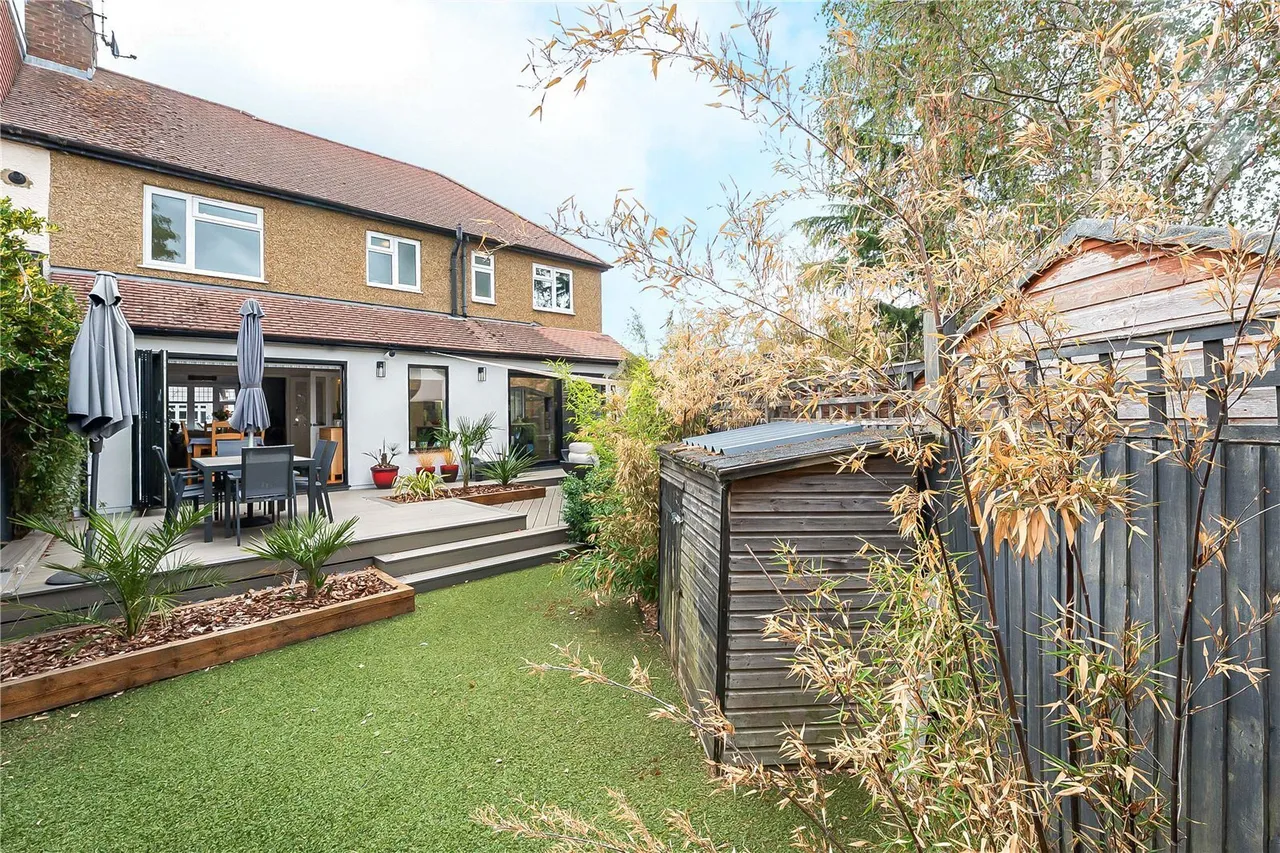 St. Vincent Road, Twickenham, TW2, photo 20