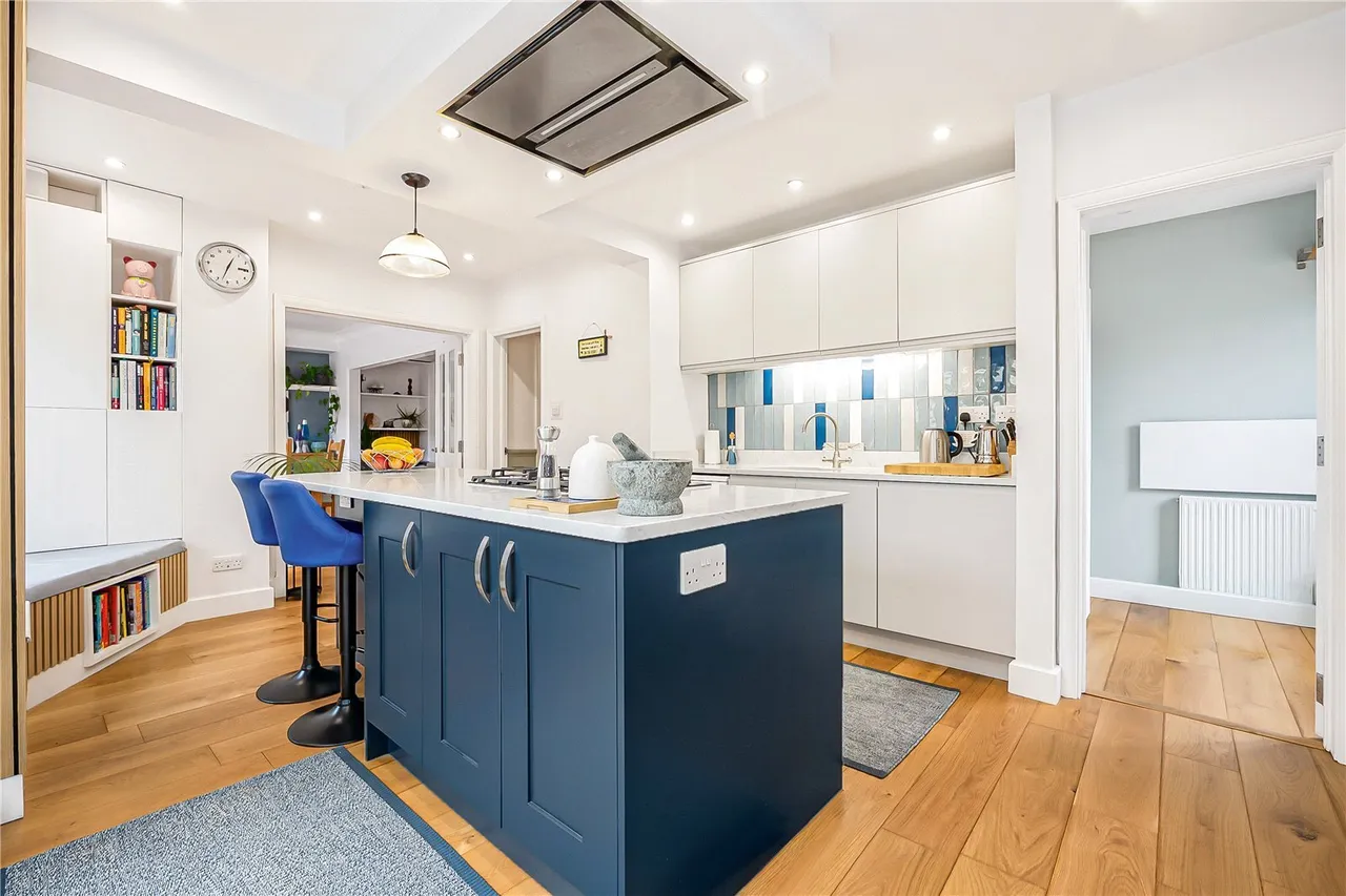 St. Vincent Road, Twickenham, TW2, photo 8