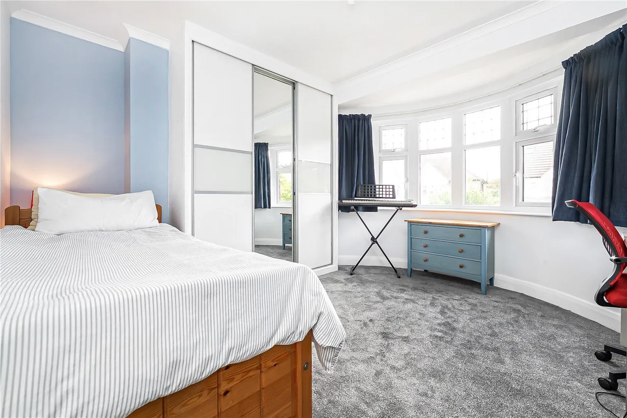 St. Vincent Road, Twickenham, TW2, photo 12