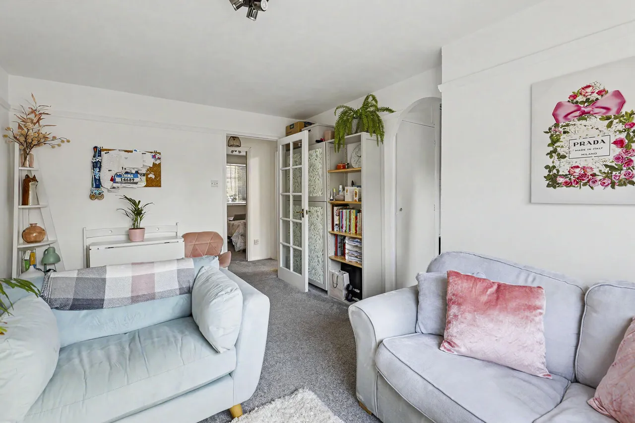 Waddington Close, Enfield, EN1, photo 8