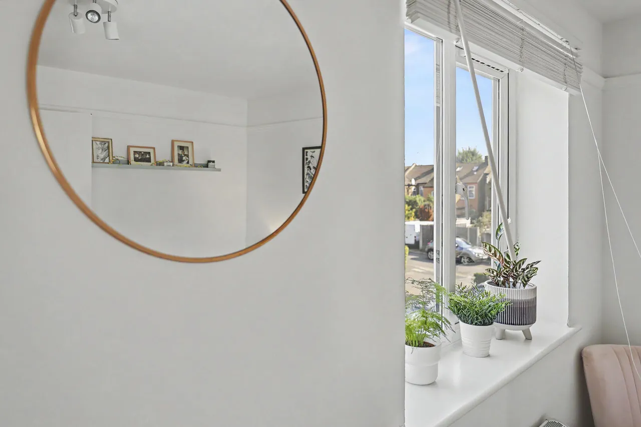 Waddington Close, Enfield, EN1, photo 20