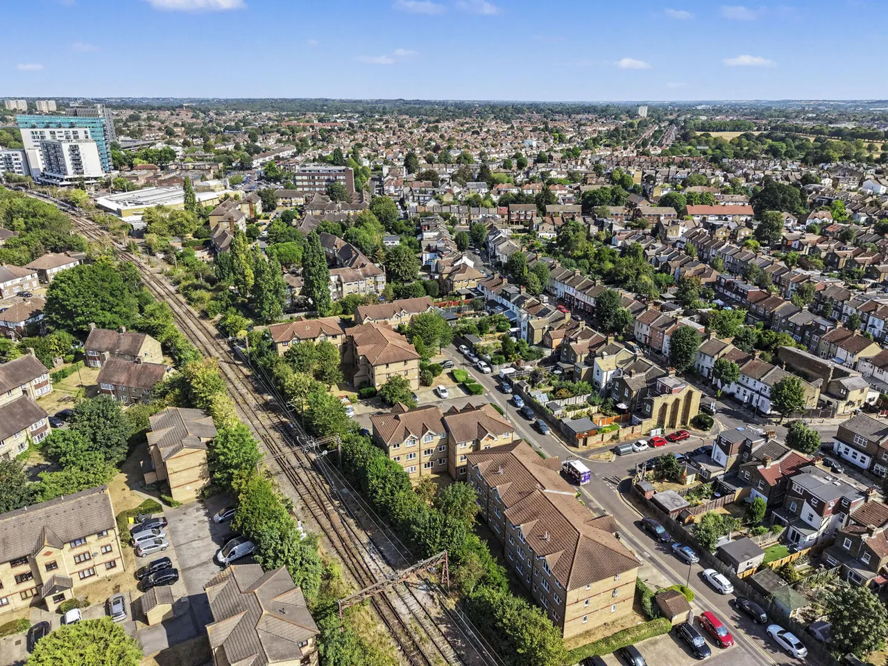 Waddington Close, Enfield, EN1, photo 29