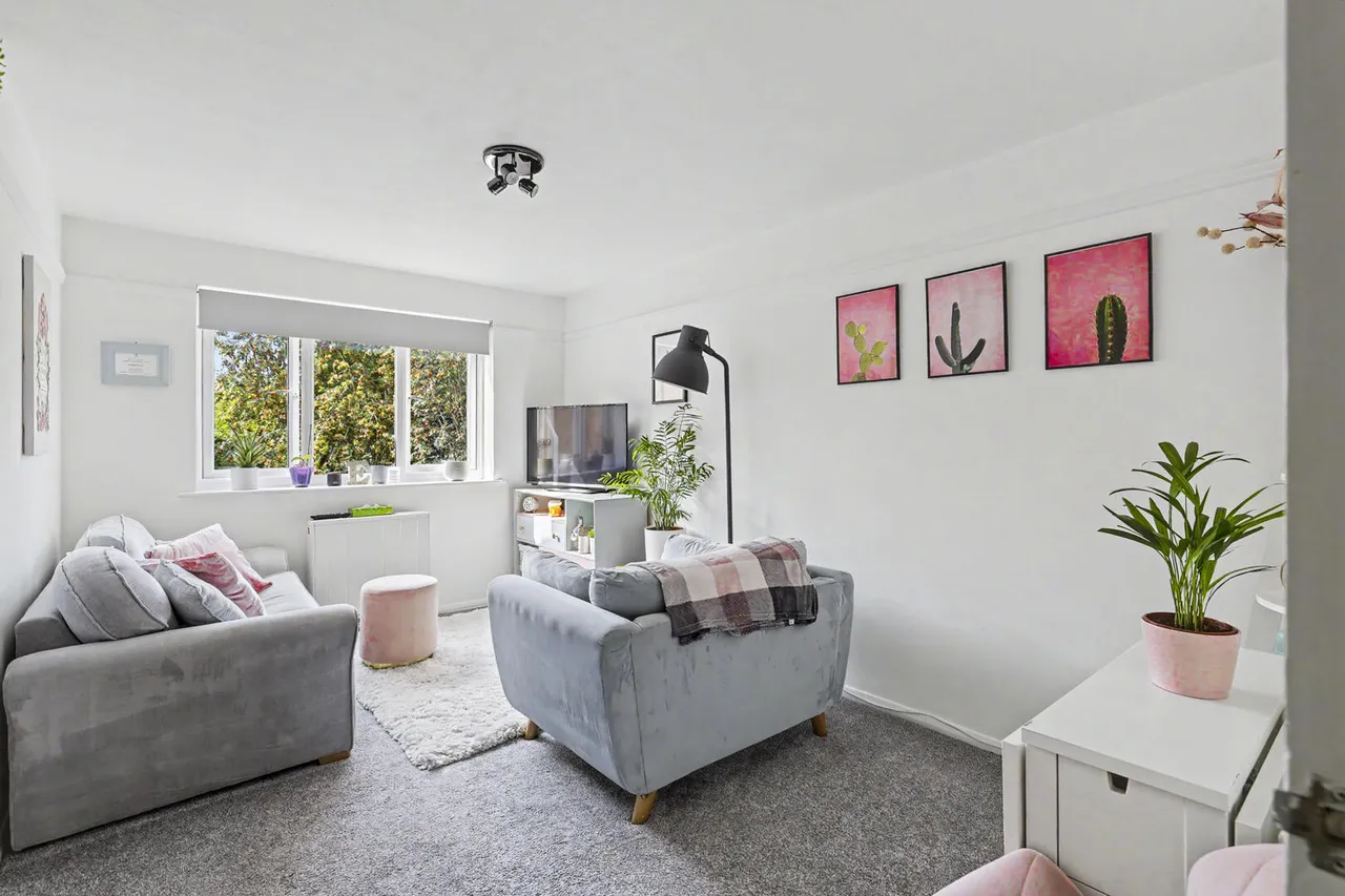 Waddington Close, Enfield, EN1, photo 7