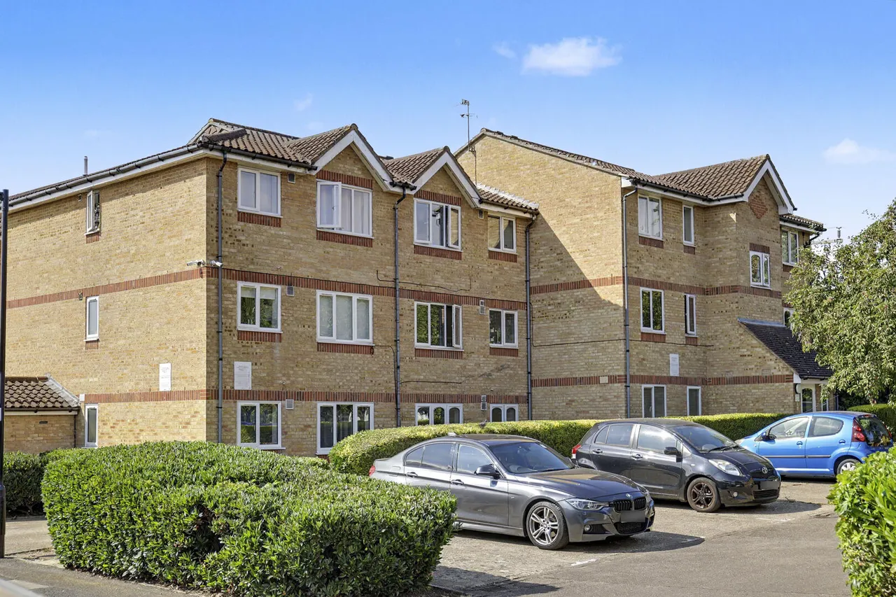 Waddington Close, Enfield, EN1, photo 23