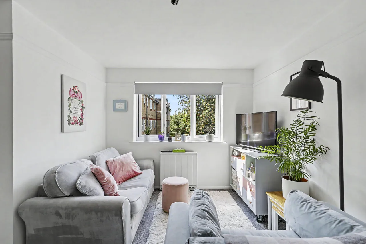 Waddington Close, Enfield, EN1, photo 5