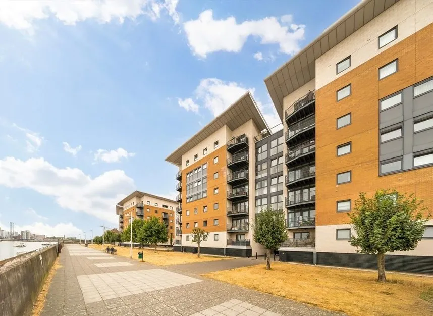 Sheerness Mews, North Woolwich, E16, photo 4