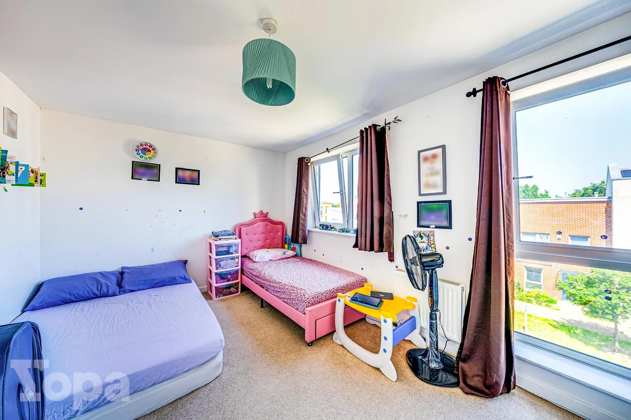 Vimy Drive, Dartford, DA1, photo 14