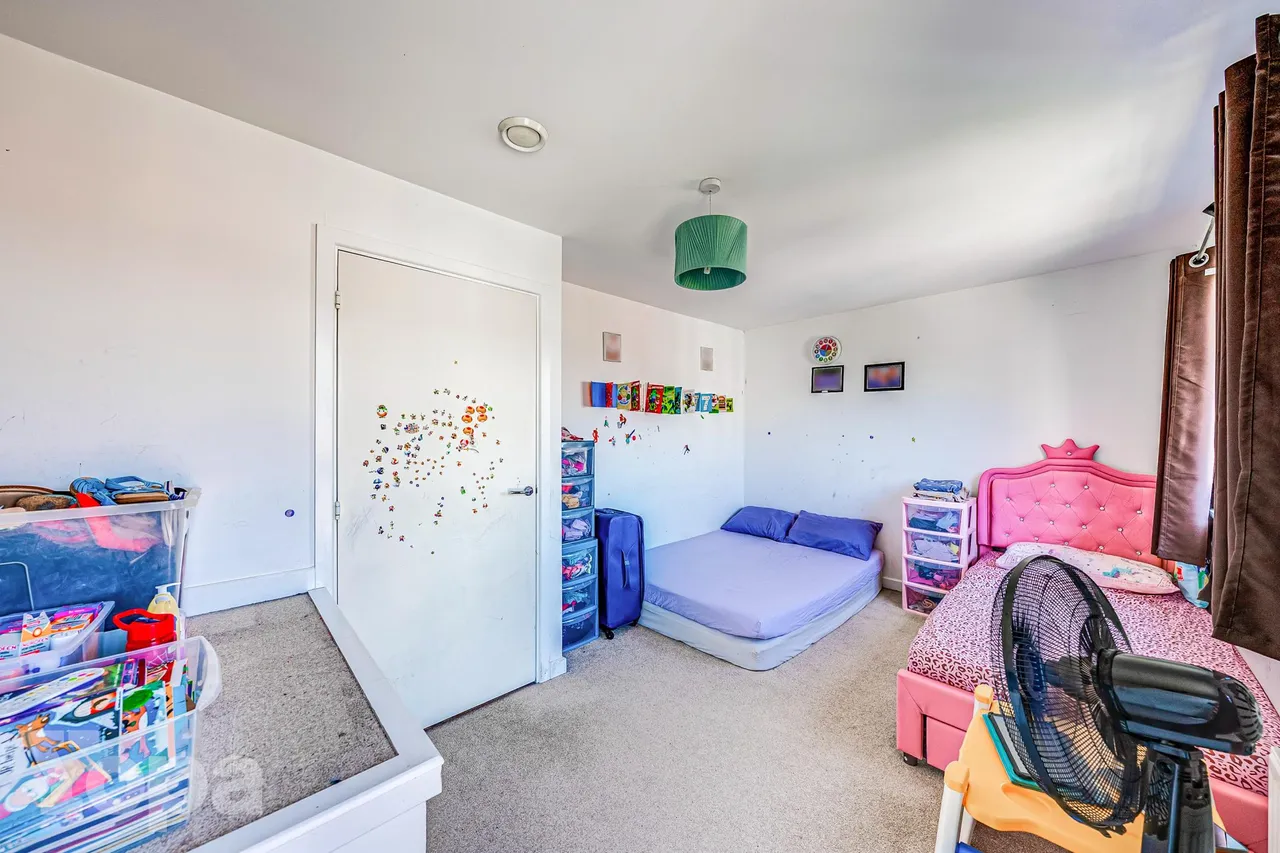 Vimy Drive, Dartford, DA1, photo 13