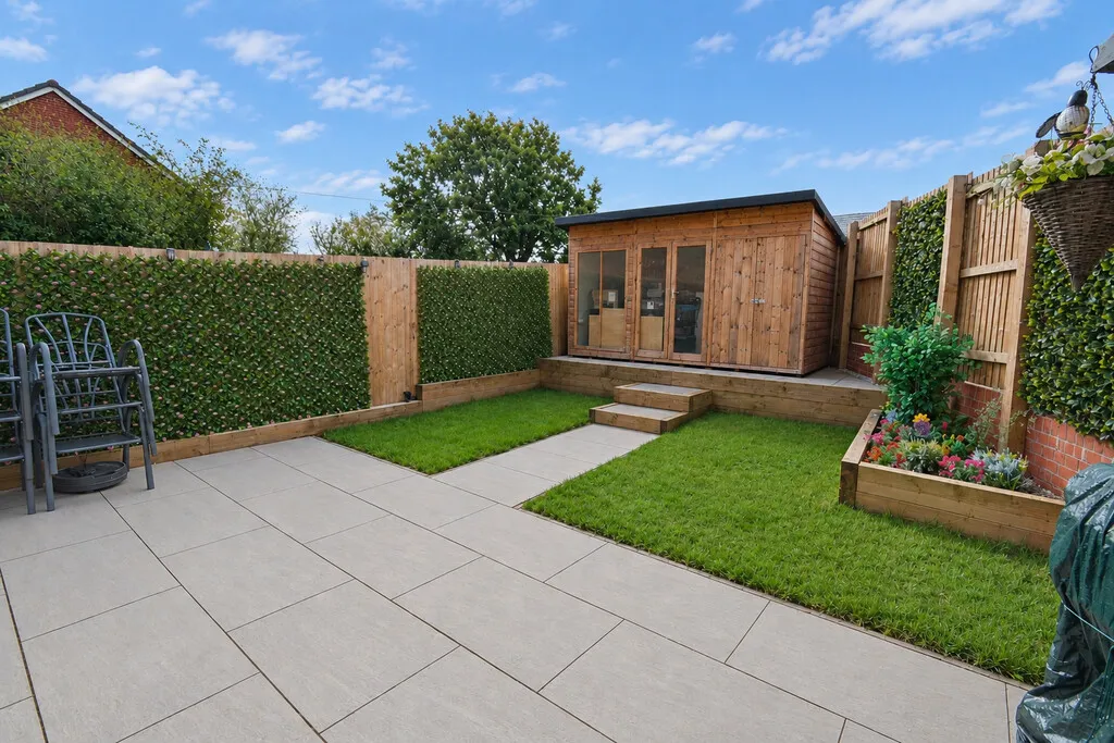 Newbrook Close, Whitchurch, photo 13