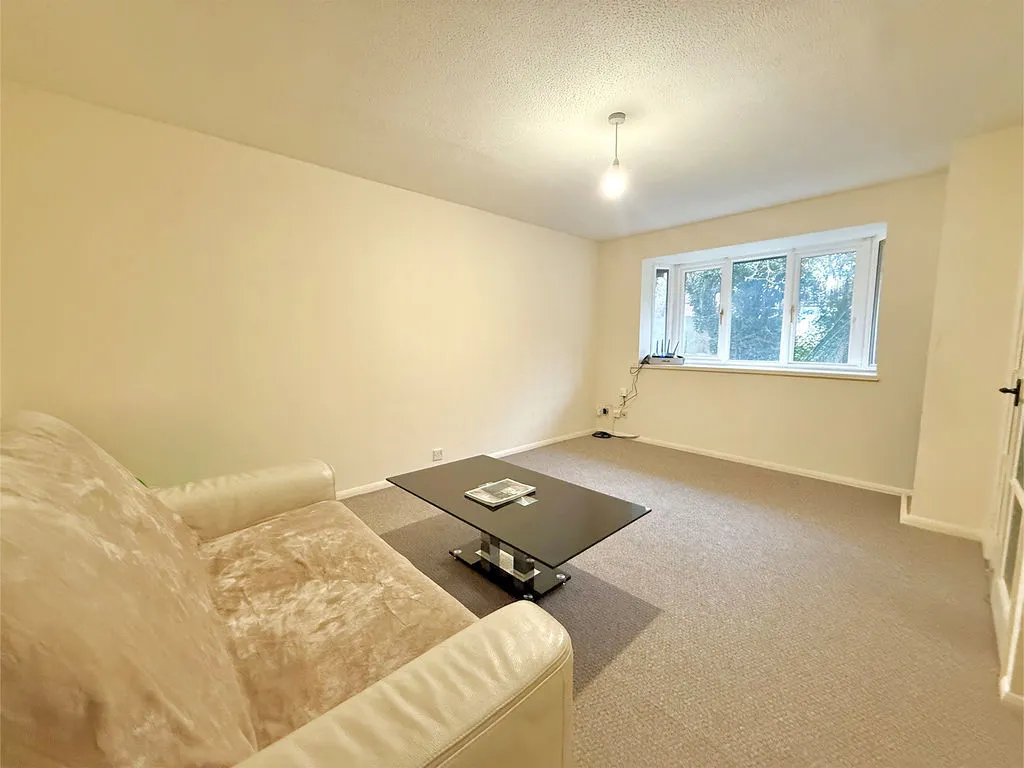 Challacombe Furzton, Milton Keynes MK4 1DP, photo 7