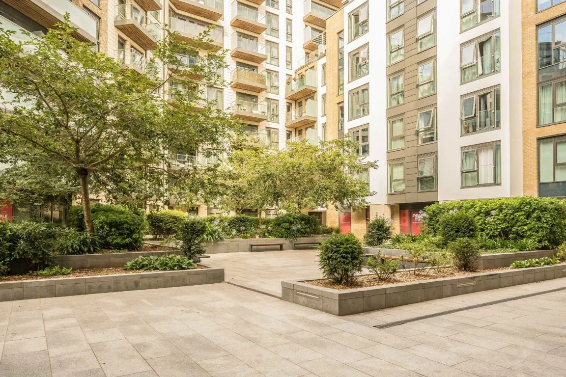 Juniper Drive, SW18, photo 4