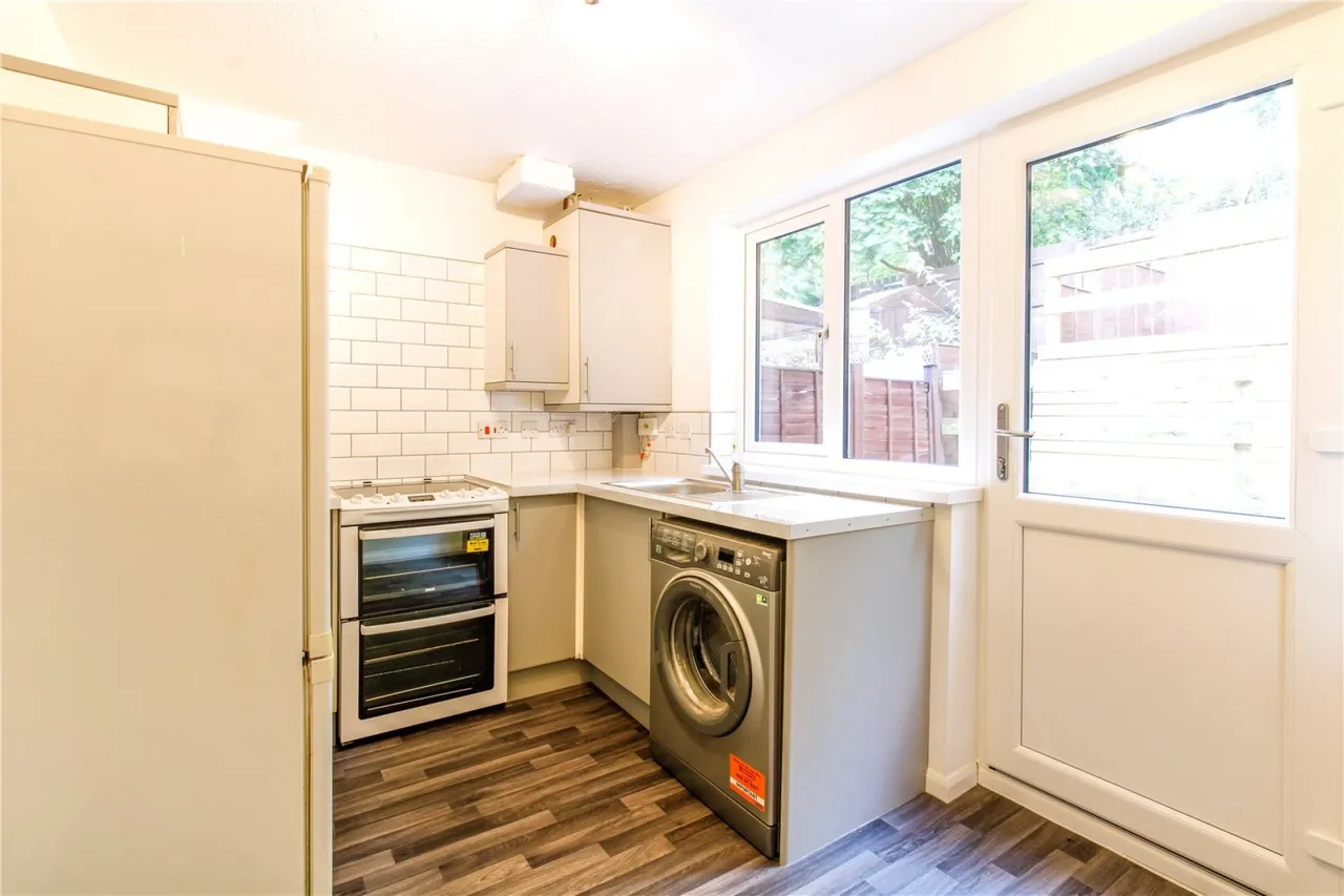 Roegate Drive, St Anne's Park, BS4, photo 5